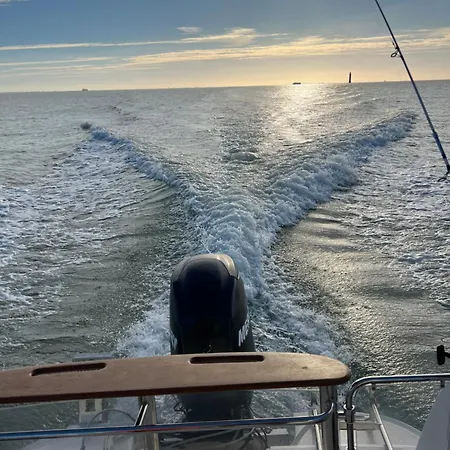 Les Trois Iles O.re.a. * Aytre