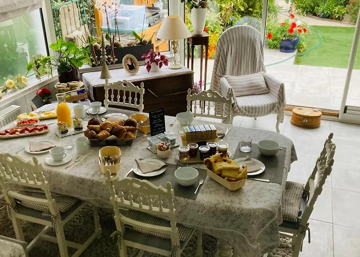 Les Trois Iles O.re.a. * Эйтре